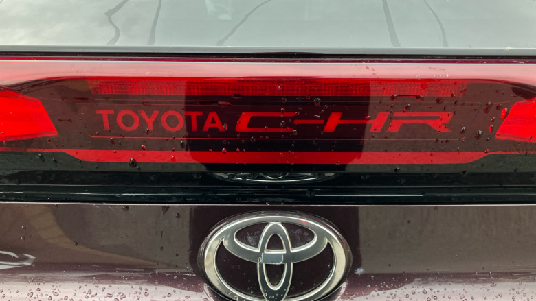 Toyota C-HR 2.0 PHEV Design 5dr CVT Hatchback